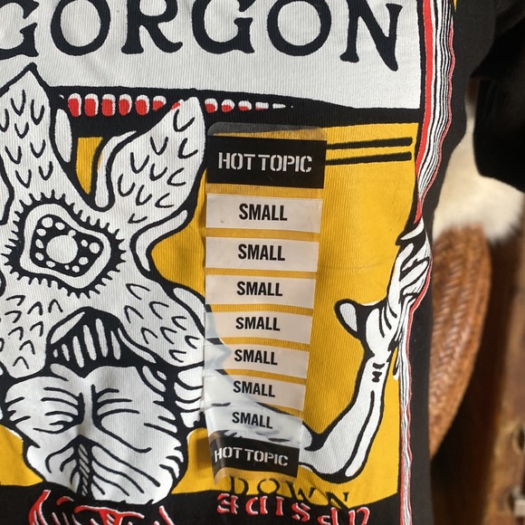 HOT TOPIC T SHIRT STRANGER THINGS THE DEMOGORGON BLACK NEW - Picture 3 of 9